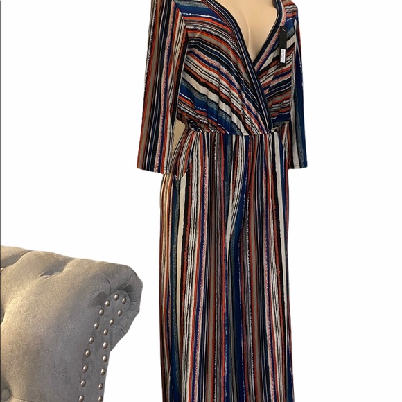 Stylish Jumpsuit - Picture 3 of 6